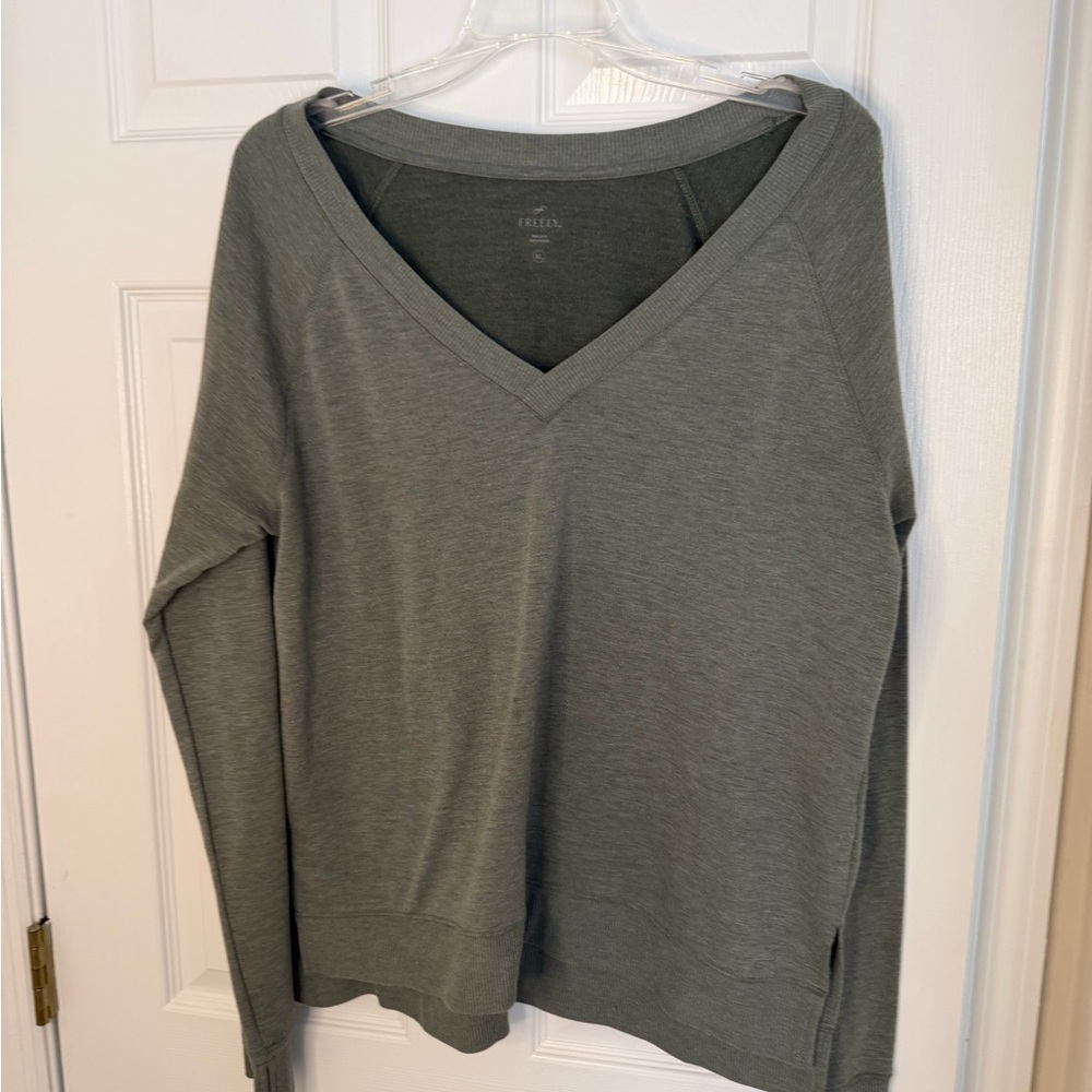 Freely Olive 🫒 V-Neck Sweater